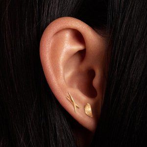 Smudge Wisp Earring - Single